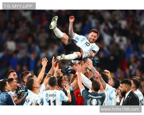 《传奇球星回顾：从贝利到梅西，他们如何改变了世界足球的历史》